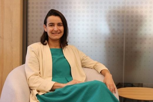 Débora Ribeiro. "Na minha área, somente quatro pessoas no mundo foram premiadas nesse ano e é um privilégio estar entre elas"