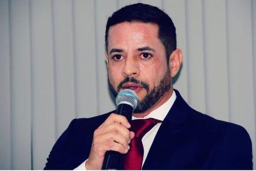 Fábio Alberto. "A palestrante nos trará conhecimentos e experiências a respeito de um tema amplo e muito importante"