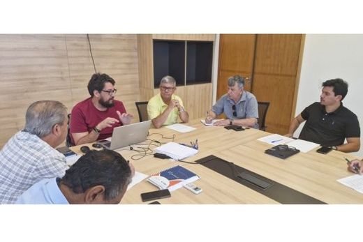 Encontro discutiu os investimentos previstos e a programação de obras que integram o novo PAC