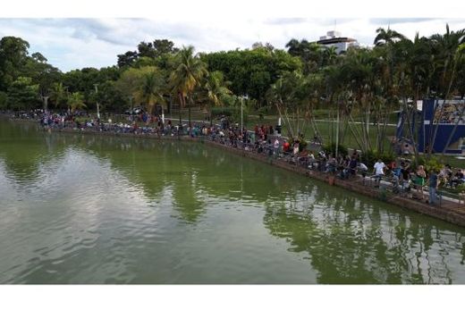 Boa adesão. Organização estimou a participação de mais de duas mil pessoas