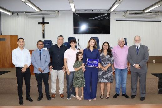 Na Câmara Municipal. Honraria foi entregue no último dia 16