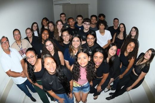 Uma das turmas. Aulas acontecem no Sincomércio-Treinamentos, para alunos de 14 a 24 anos