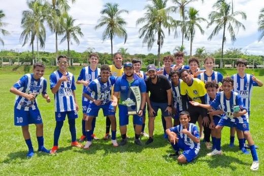 Equipe Sub-14. Primeiro título na tradicional Copa Reis