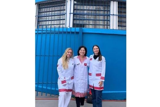 Beatriz, Márcia e Giovana. Dentistas voluntários integram a ONG 'Turma do Bem', que realizará a triagem na EE 'José Carlos Pinotti'