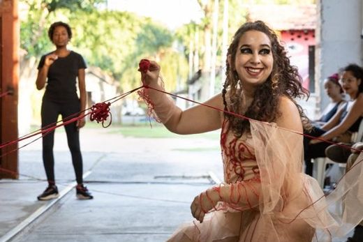 Isadora Ifanger apresenta seu mais novo projeto 'Deforma: Acessibilidade em Cena e Cultura DEF' em Matão nos dias 17 e 18 de maio