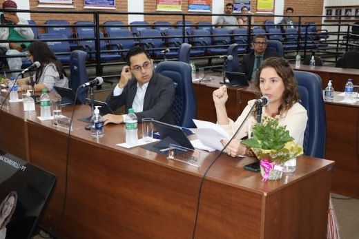 Fabiana Scardoelli. "Nossa proposta objetiva ampliar a fiscalização da Administração Pública, proteger os trabalhadores e prevenir prejuízos"