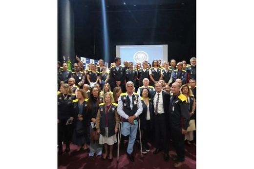 Solenidade prestigiada. O presidente do Conseg-Matão, Osmar Inoscêncio da Costa (ao centro), representou o município na cerimônia comemorativa aos 40 anos dos Consegs