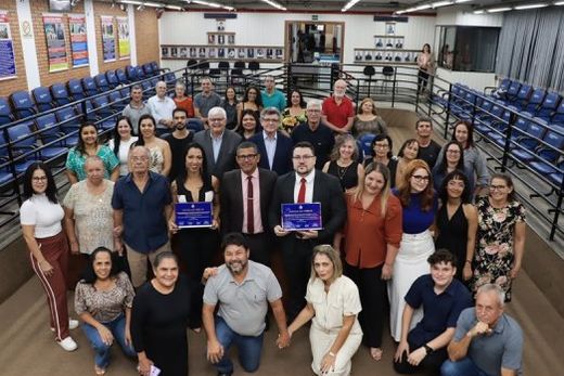 Na Câmara Municipal. Sessão Solene aconteceu no último dia 23 de maio