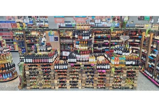 Expovinho, do Savegnago Supermercados, conta com bebidas e uma seleção de produtos para acompanhamento