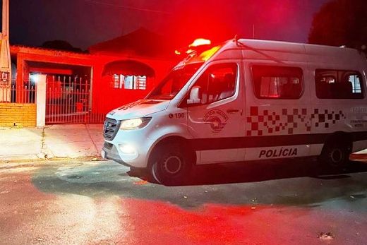 No Bairro Alto. Polícia Militar atendeu a ocorrência na noite do domingo (8)