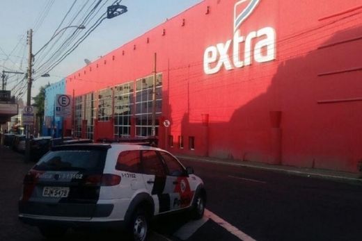 Bandidos se passam por funcionários e roubam carga milionária
