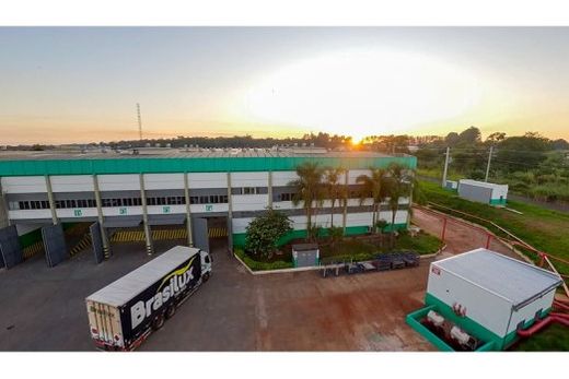 Novo Centro de Distribuição da Brasilux Tintas está localizado em Araraquara e tem dez mil metros quadrados de área construída