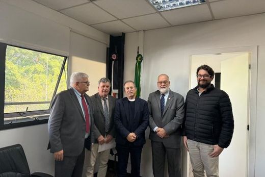 Na Secretaria de Desenvolvimento Econômico. Comitiva esteve com o secretário Jorge Lima
