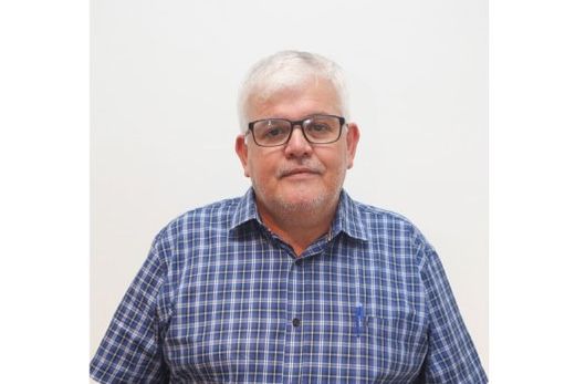 Ademir de Souza. " O projeto que receber o maior número de votos vai receber a Emenda"