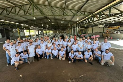 Membros da Loja Maçônica Terra da Saudade e do Clube das Acácias de Matão