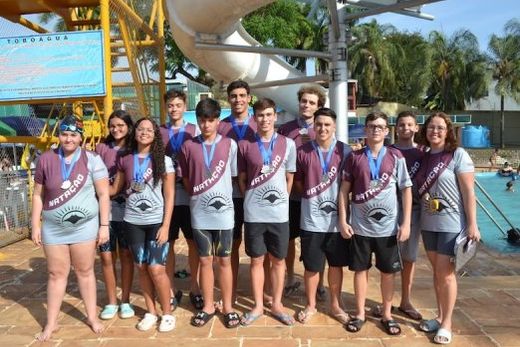 A equipe da Sorema. Desta vez, nadadores obtiveram 38 medalhas (13 de ouro, 16 de prata e 9 de bronze)