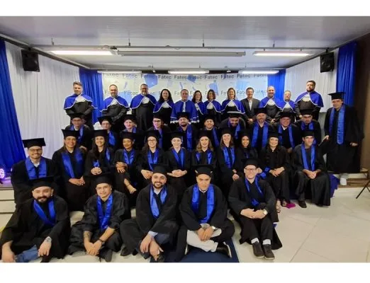 Formandos são da 8ª turma do curso superior de Análise de Processos Agroindustriais e da 1ª turma do curso superior de Tecnologia em Desenvolvimento de Software Multiplataforma