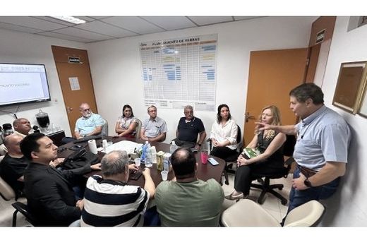 Oportunidade. O diretor presidente João Carlos Marchesan apresentou dados e demandas do Hospital aos vereadores presentes na reunião