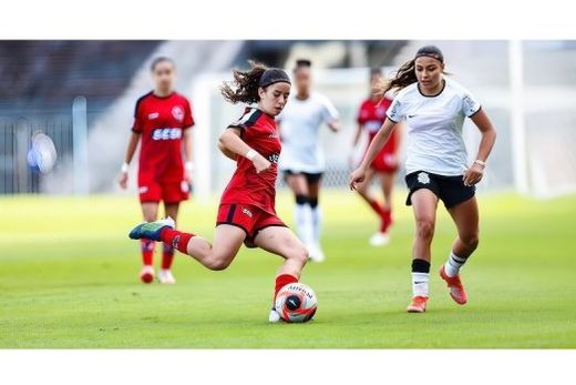 O futebol feminino do Sesi-SP. Modalidade teve início em agosto de 2023, com foco na formação de base