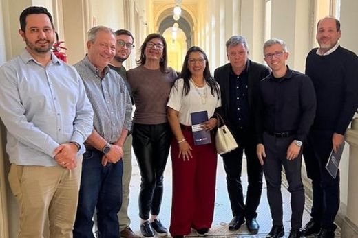 Em São Paulo. Projeto-piloto foi apresentado na Secretaria Estadual de Educação, com a presença de diversas autoridades