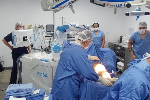 Pioneira. Primeira cirurgia ortopédica com assistência robótica em Matão foi realizada no dia 11