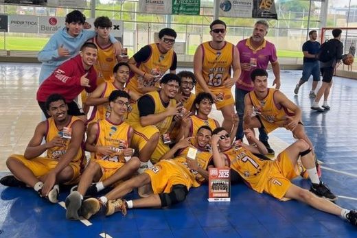 Campeões. Na final do Sub-21, Matão derrotou Terra Roxa por 92x39