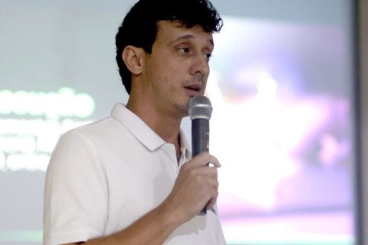 Renan Salva. Palestrante destacou importância da integração entre visão de mercado, inovação e propósito, mostrando que o marketing vai muito além da divulgação