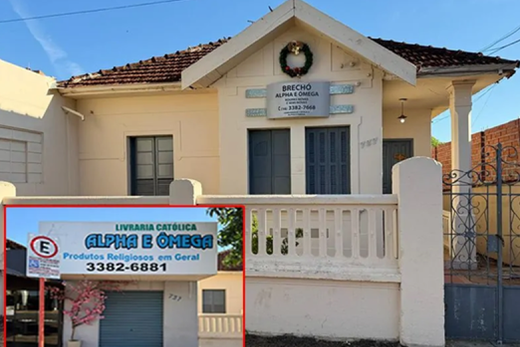 Brechó fica localizado ao lado da Livaria Alpha e Ômega