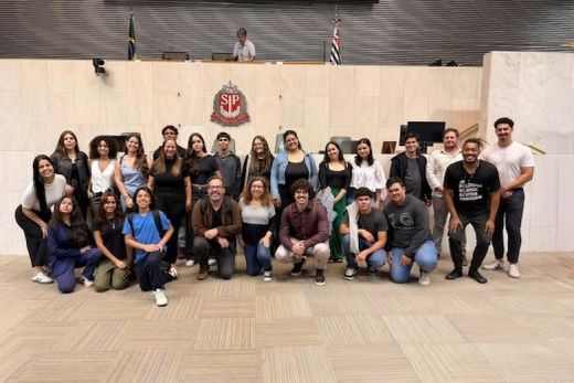 Na Assembleia Legislativa. Visita integrou o cronograma formativo da atual edição do Parlamento Jovem de Matão
