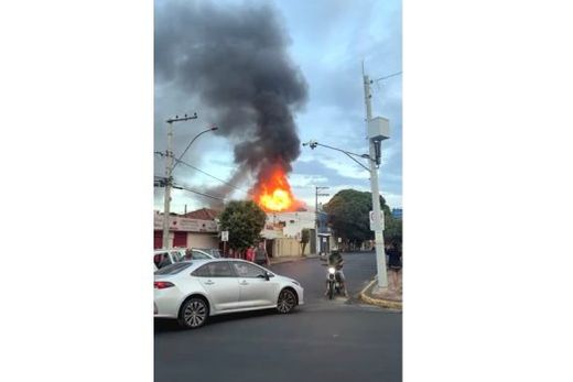 Trecho interditado - entre as avenidas Siqueira Campos e Sete de Setembro - será liberado para o trânsito de veículos na noite desta quarta (3); interdição será retomada na manhã da quinta-feira (4)