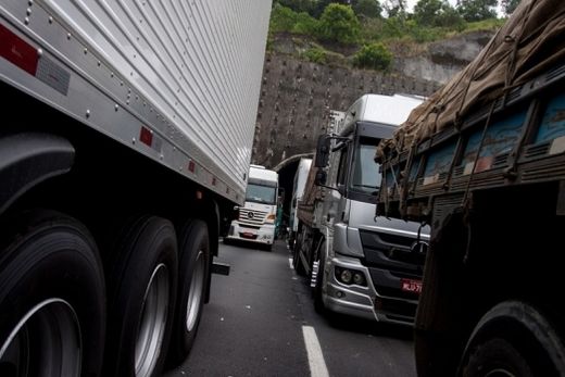 Governo aciona forças federais para desbloquear estradas