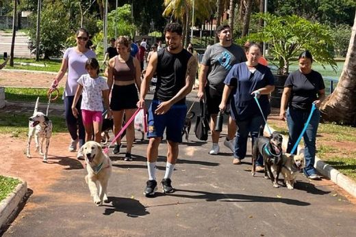 No Parque Ecológico. Evento reuniu grande público acompanhado de seus animais de estimação no último dia 6