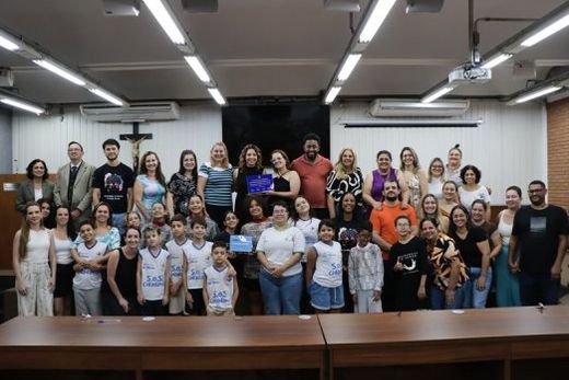 Na Câmara Municipal. Título foi entregue à homenageada no último dia 4