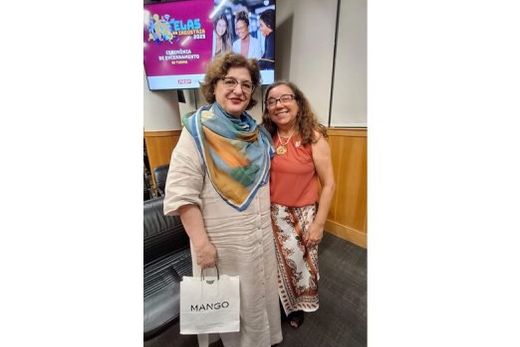 Em São Paulo. Grácia Fragalá (coordenadora do programa) com Margareth Ribeiro da Silva (Margô, uma das mentoras)