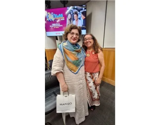 Em São Paulo. Grácia Fragalá (coordenadora do programa) com Margareth Ribeiro da Silva (Margô, uma das mentoras)