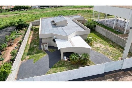 No Portal. Com quase 450 m², USF contará com estrutura completa e totalmente acessível, incluindo recepção, consultórios, enfermaria, salas de espera e sanitários