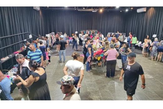 Na Casa da Cultura. Bazar Solidário aconteceu no último dia 13