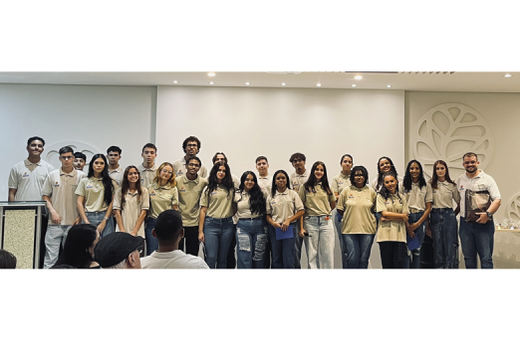 A Turma de 2025. Foram entregues 23 Certificados de Conclusão do Curso de Iniciação Profissional em Serviços Administrativos