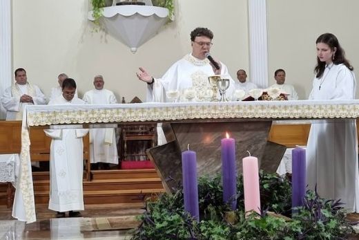 Funções simultâneas. O padre João Antônio Innocêncio da Costa passa a exercer os ofícios de pároco da Paróquia Senhor Bom Jesus e de administrador paroquial da Paróquia Nossa Senhora do Perpétuo Socor