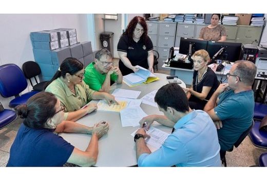 Na Sala de Licitações da Prefeitura de Matão. Análise da documentação aconteceu no último dia 16 de janeiro