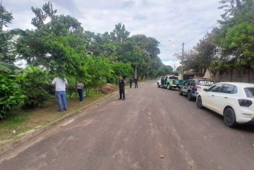 Denúncia anônima resultou no resgate de um canário-da-terra mantido em cativeiro no Jardim Primavera