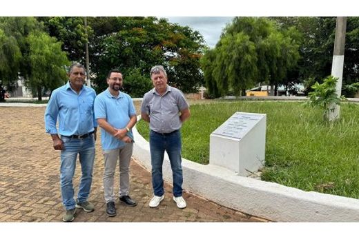 O prefeito Cido Ferrari esteve no local para acompanhar o resultado das obras