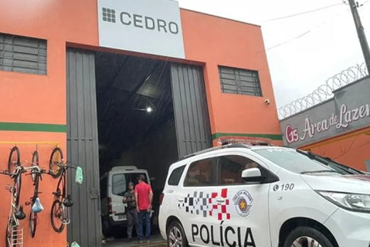 Sede da Cedro Paisagismo. Local foi invadido e teve equipamentos furtados na madrugada da terça-feira (24)