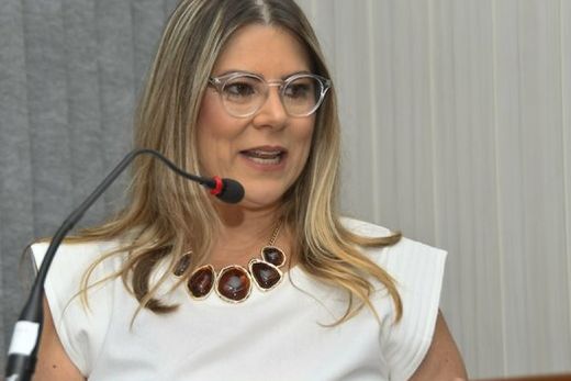 Vanessa. "O trabalho voluntário é, acima de tudo, um gesto de amor à comunidade"