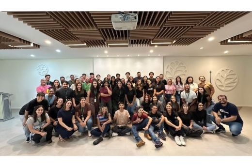 Novo ciclo. Início da jornada de 30 jovens que atuarão em 24 áreas distintas da Citrosuco-Matão, integrando a vivência prática ao aprendizado teórico