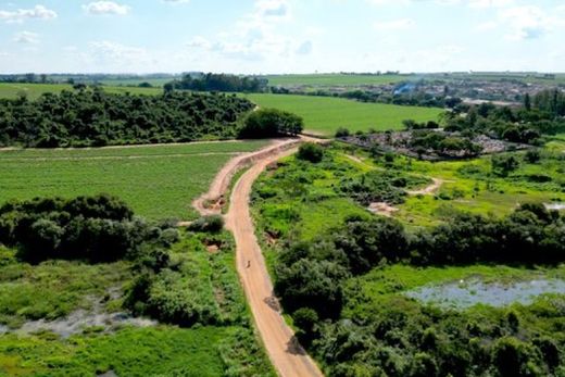 A Via Predilecta. Com recursos federais assegurados e processo licitatório concluído, obras de pavimentação estão prestes a ser autorizadas pelo prefeito