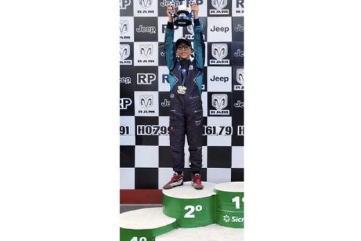 Raul Souza. Piloto matonense de kart chegou em segundo lugar nas duas baterias, em Araraquara