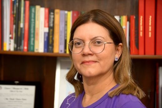 Ana Claudia. Superintendente da Etec-Matão informa investimentos em ar condicionado e na atualização do Laboratório de Enfermagem