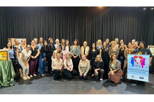 No auditório da Casa da Cultura. Evento teve como objetivo fortalecer a atuação integrada da rede de proteção e aprimorar o atendimento às crianças do município