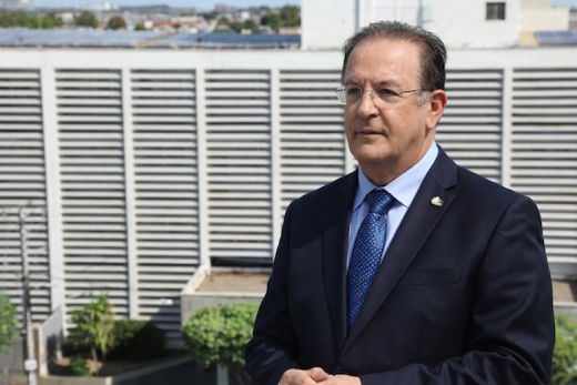 Luiz Carlos Motta. Proposta prevê que a revisão dos valores pagos pelos serviços prestados ao Sistema Único de Saúde (SUS) passe a ocorrer de forma semestral